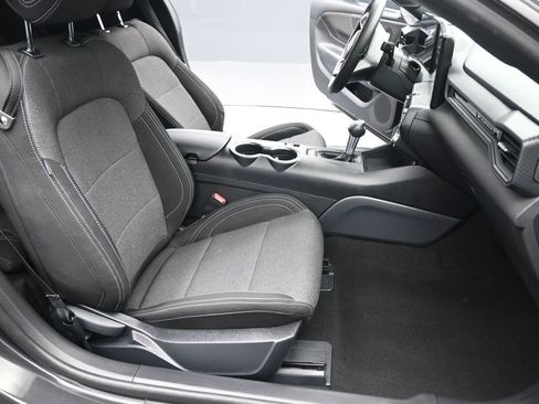 Used 2024 Ford Mustang Coupe image 8