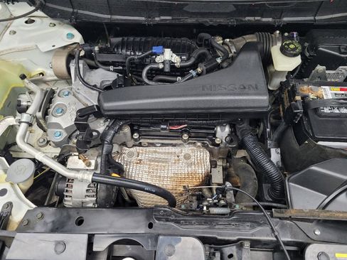Used 2019 Nissan Rogue SV FWD image 30