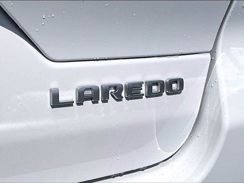 New 2026 Jeep Grand Cherokee Laredo AWD/4WD image 13