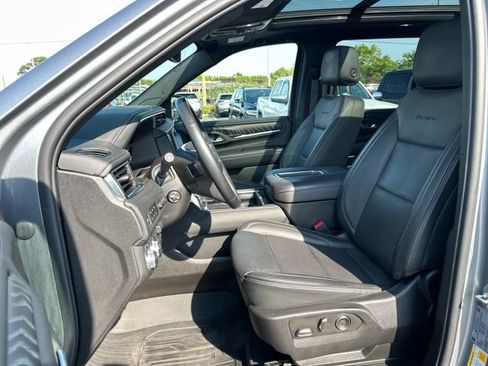 Certified 2023 GMC Yukon Denali w/ LPO, Floor Liner Package AWD/4WD image 34