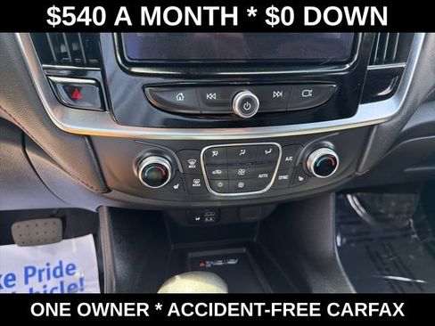 Used 2023 Chevrolet Traverse RS AWD/4WD image 19