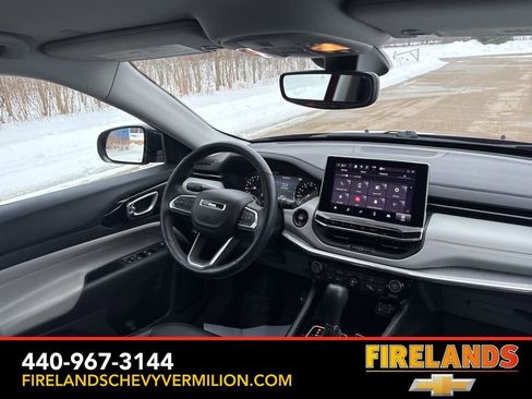 Used 2022 Jeep Compass Limited image 34