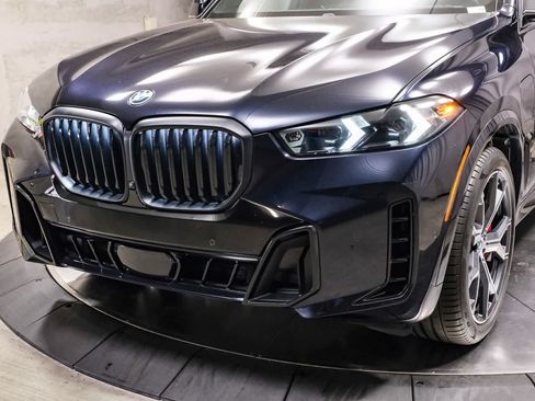 Used 2024 BMW X5 xDrive50e w/ M Sport Package AWD/4WD image 11
