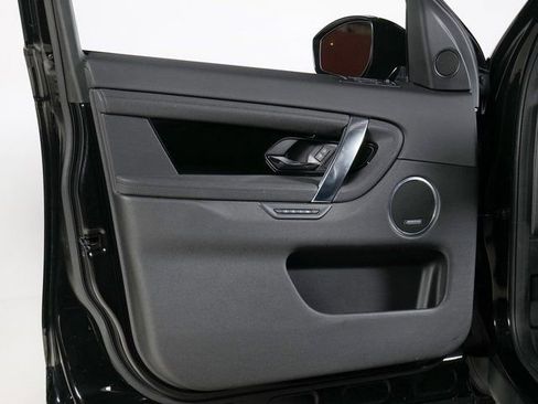 Used 2023 Land Rover Discovery Sport SE AWD/4WD image 25