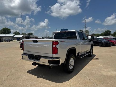 Used 2022 Chevrolet Silverado 3500 LT w/ Convenience Package AWD/4WD image 7