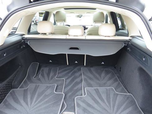 Used 2021 Mercedes-Benz GLC 300 4MATIC image 31