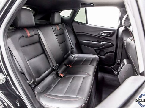 Used 2024 Chevrolet Trax RS w/ Sunroof Package image 29