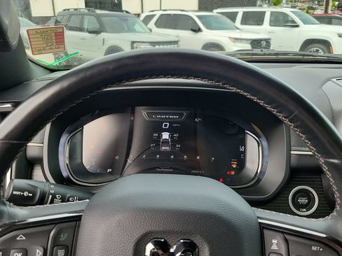 Used 2023 RAM 1500 Limited AWD/4WD image 17
