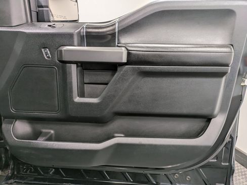 Used 2018 Ford F150 XLT w/ Equipment Group 302A Luxury image 27