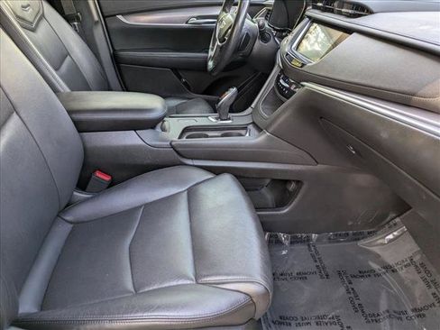 Used 2019 Cadillac XT5 Luxury FWD image 19