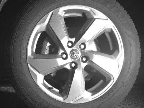 Used 2019 Toyota RAV4 Limited AWD/4WD image 9