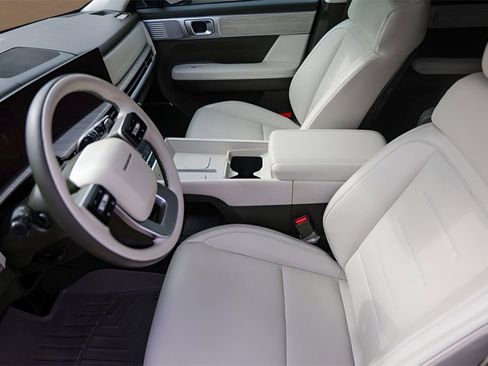 Used 2024 Hyundai Santa Fe Calligraphy image 9