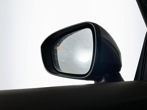 Used 2023 Nissan Rogue SV w/ SV Premium B Package image 16