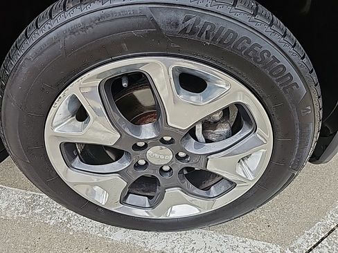 Used 2019 Jeep Compass Limited w/ Safety & Security Group image 2