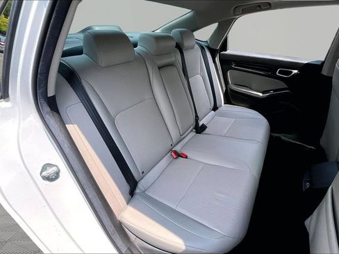 Used 2024 Honda Civic Touring image 19