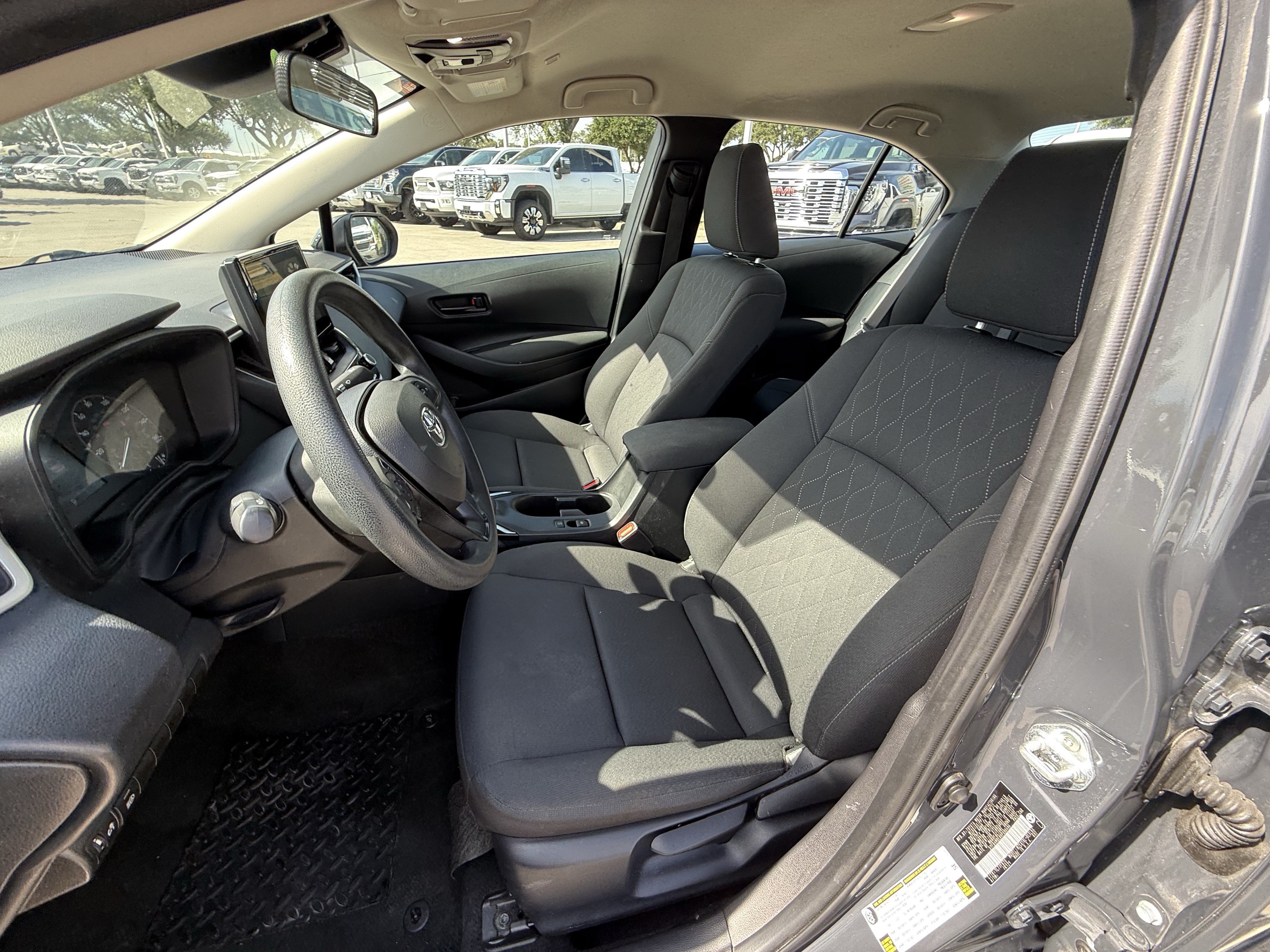 Used 2024 Toyota Corolla LE FWD image 27
