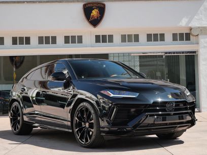 Used 2023 Lamborghini Urus S