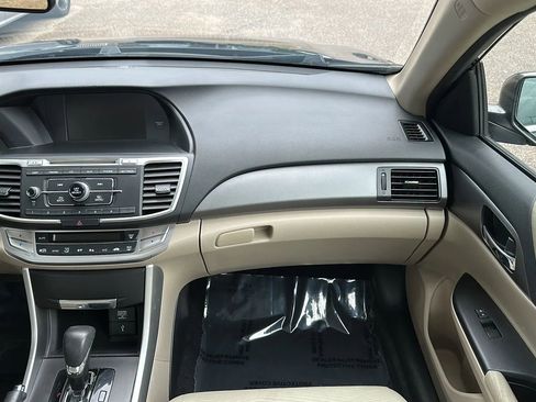 Used 2015 Honda Accord LX image 25