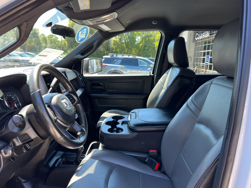 Used 2022 RAM 2500 Tradesman w/ Chrome Appearance Group AWD/4WD image 8