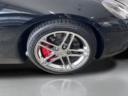 Used 2007 Chevrolet Corvette Coupe w/ Preferred Equipment Group RWD image 35