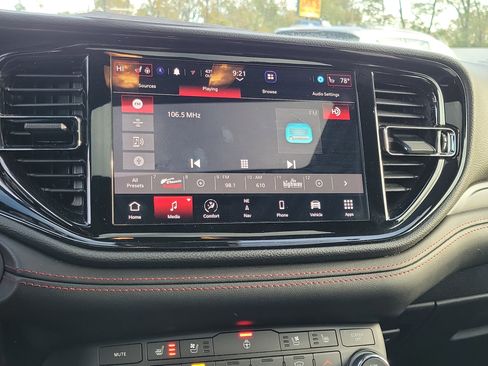 Used 2023 Dodge Durango GT image 26