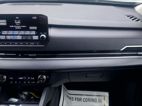 Used 2024 Mitsubishi Outlander SE AWD/4WD image 17