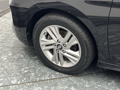 Used 2019 Hyundai Elantra Value Edition w/ Cargo Package FWD image 26