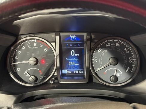Used 2021 Toyota Tacoma TRD Off-Road AWD/4WD image 23
