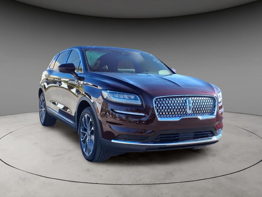 Used 2023 Lincoln Nautilus Reserve w/ Luxury Package AWD/4WD image 7