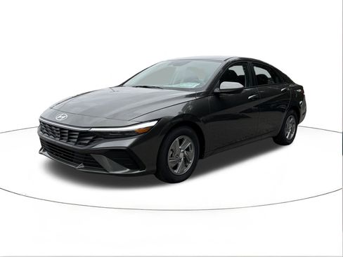 New 2026 Hyundai Elantra SE image 7