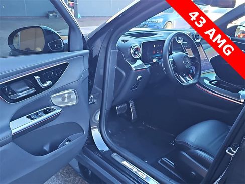 Used 2024 Mercedes-Benz GLC 43 AMG 4MATIC image 10