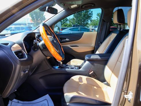 Used 2024 Chevrolet Equinox Premier FWD image 7