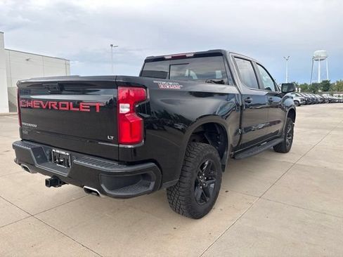 Used 2024 Chevrolet Silverado 1500 LT Trail Boss w/ Convenience Package II AWD/4WD image 5