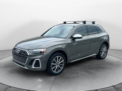 Certified 2023 Audi SQ5 Premium Plus w/ Premium Plus Package AWD/4WD image 3