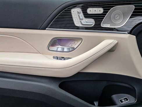 New 2026 Mercedes-Benz GLE 63 AMG S image 11