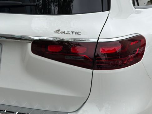 New 2026 Mercedes-Benz GLS 450 4MATIC image 28