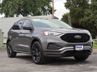 Used 2023 Ford Edge SE w/ Black Appearance Package