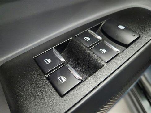 Used 2022 Ford Maverick XL image 14