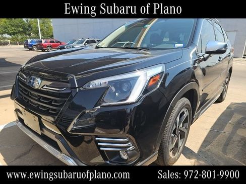 Used 2023 Subaru Forester Touring AWD/4WD image 2