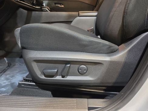 Used 2021 Nissan Rogue SV AWD/4WD image 14