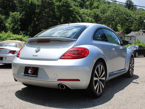 Used 2012 Volkswagen Beetle 2.0T FWD image 9
