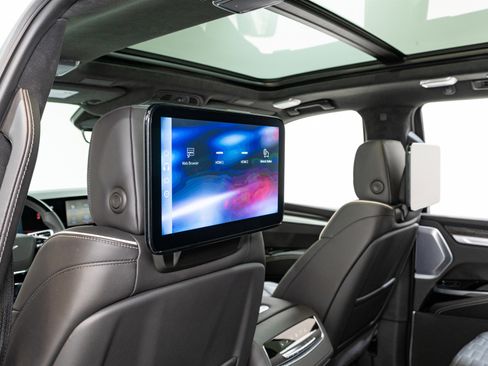 Used 2026 Cadillac Escalade V w/ LPO, ONYX Package AWD/4WD image 44