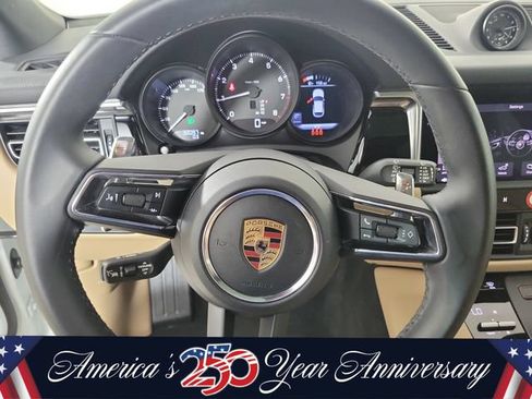 Used 2024 Porsche Macan AWD/4WD image 24