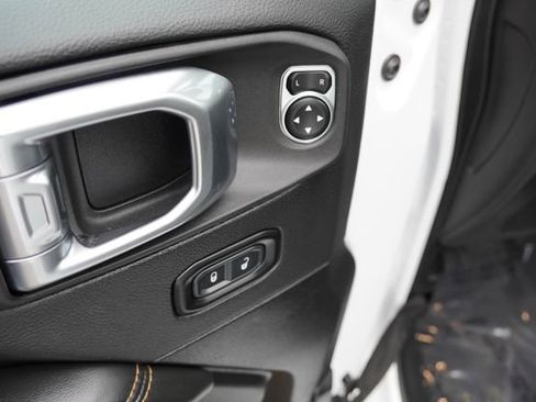 Certified 2025 Jeep Wrangler Unlimited Sahara w/ Safety Group image 25