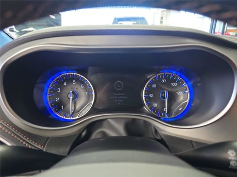 New 2026 Chrysler Pacifica Pinnacle image 24