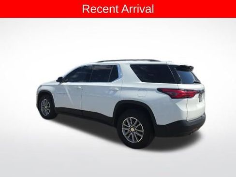 Used 2023 Chevrolet Traverse LT w/ LPO, Cargo Package AWD/4WD image 2