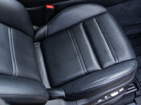 Certified 2021 Porsche Cayenne image 41