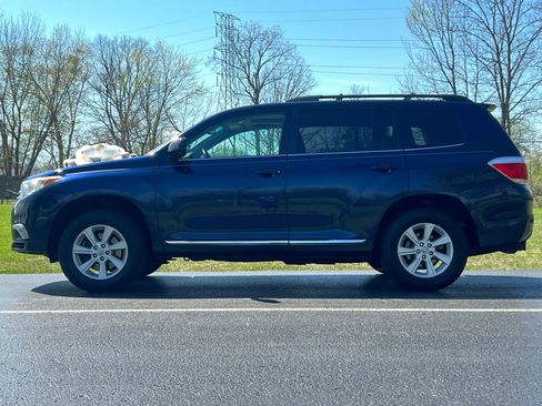 Used 2012 Toyota Highlander SE w/ Tow Pkg AWD/4WD image 8