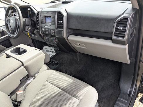 Used 2018 Ford F150 XLT image 38