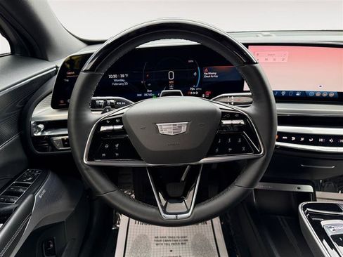 Used 2024 Cadillac Lyriq Sport image 14